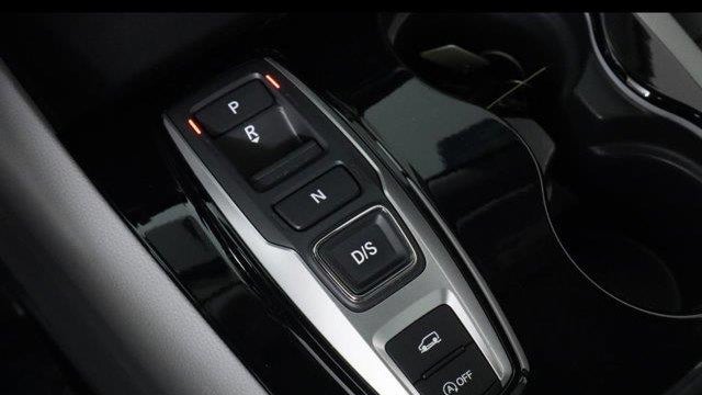 2021 Honda Pilot Touring w/Rear Captain's Chairs