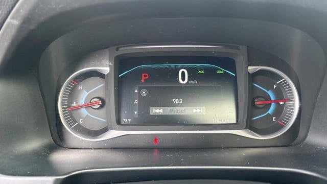 2022 Honda Pilot Touring w/Rear Captain's Chairs