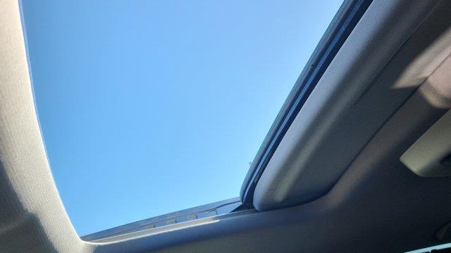 2020 Honda Pilot Touring w/Rear Captain's Chairs