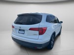2016 Pilot Thumbnail 9