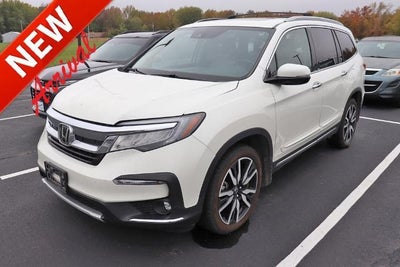 Photo of a 2019 Honda Pilot AWD Touring 4DR SUV W/REAR Captain's Chairs for sale