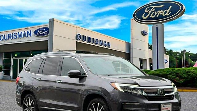 Preowned 2019 Honda Pilot Touring w/Rear Captain's Chairs for Sale
