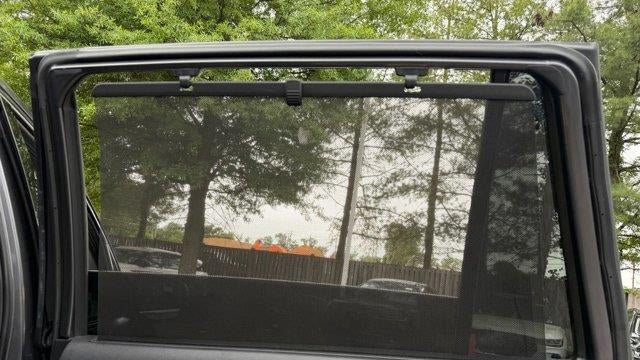 2019 Honda Pilot Touring w/Rear Captain's Chairs