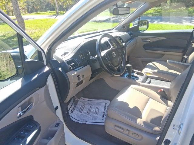 2016 Honda Pilot - $19,995