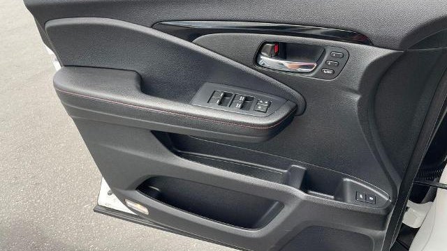 2022 Honda Pilot Black Edition