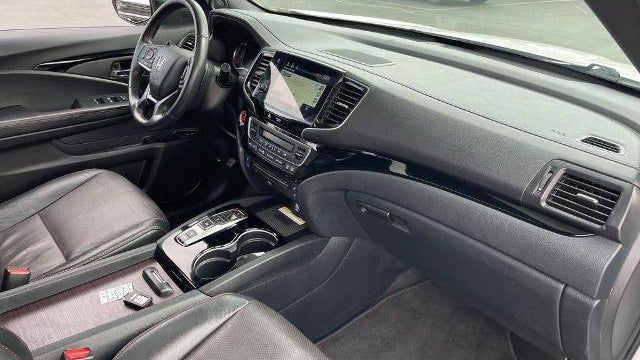 2022 Honda Pilot Black Edition