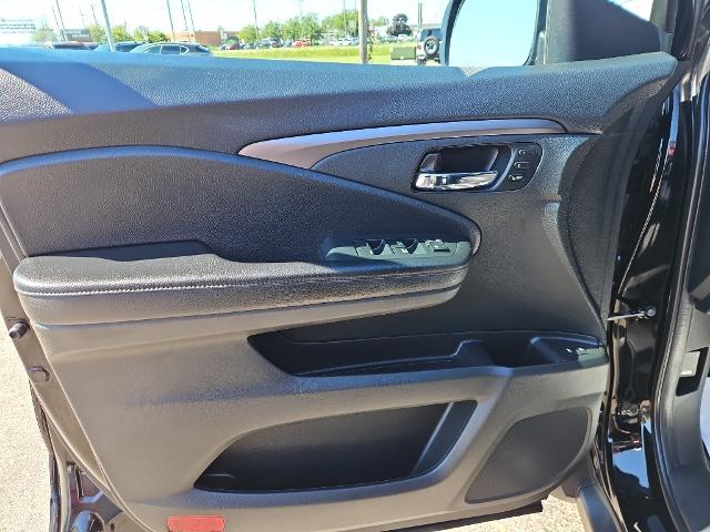 2022 Honda Pilot - $25,995
