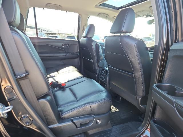 2022 Honda Pilot - $25,995