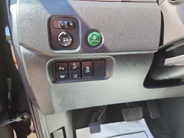 2022 Honda Pilot - $25,995