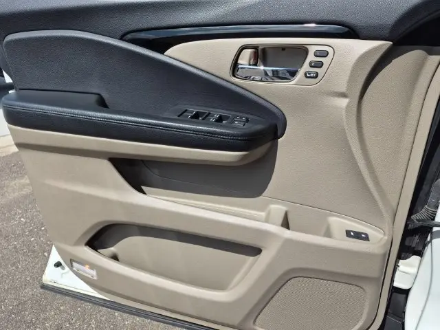 2016 Honda Pilot - $14,000