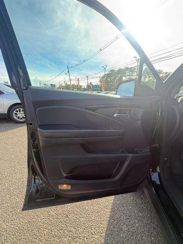 2017 Honda Pilot - $5,347