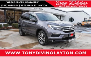 2016 Honda Pilot with Gray Exterior