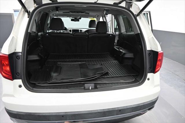2017 Honda Pilot - $18,385