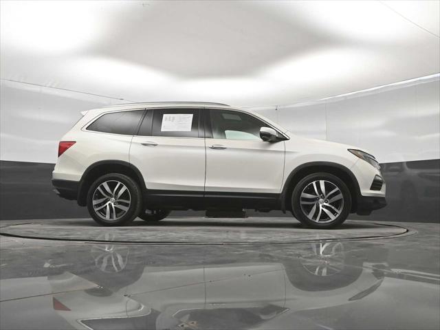 2017 Honda Pilot - $18,385