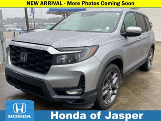 2022 Honda Passport with Lunar Silver Metallic Exterior