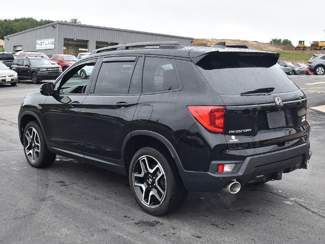 2023 Honda Passport Elite — photo 1 of 3