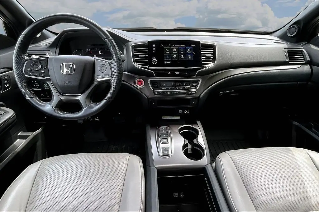 2023 Honda Passport - $30,750