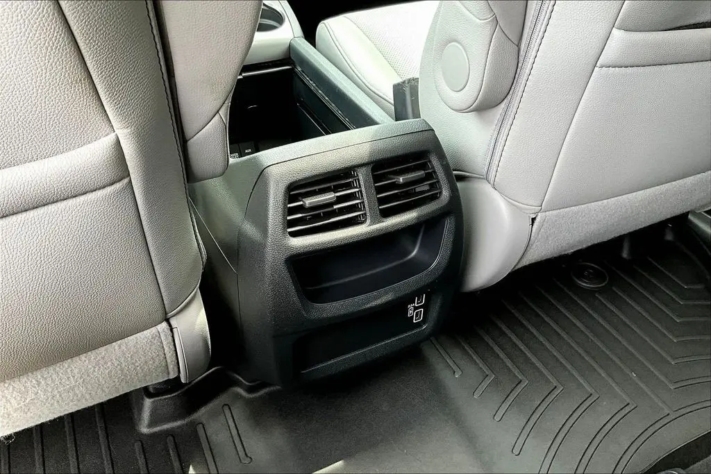 2023 Honda Passport - $30,750
