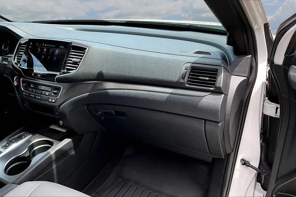 2023 Honda Passport - $30,750