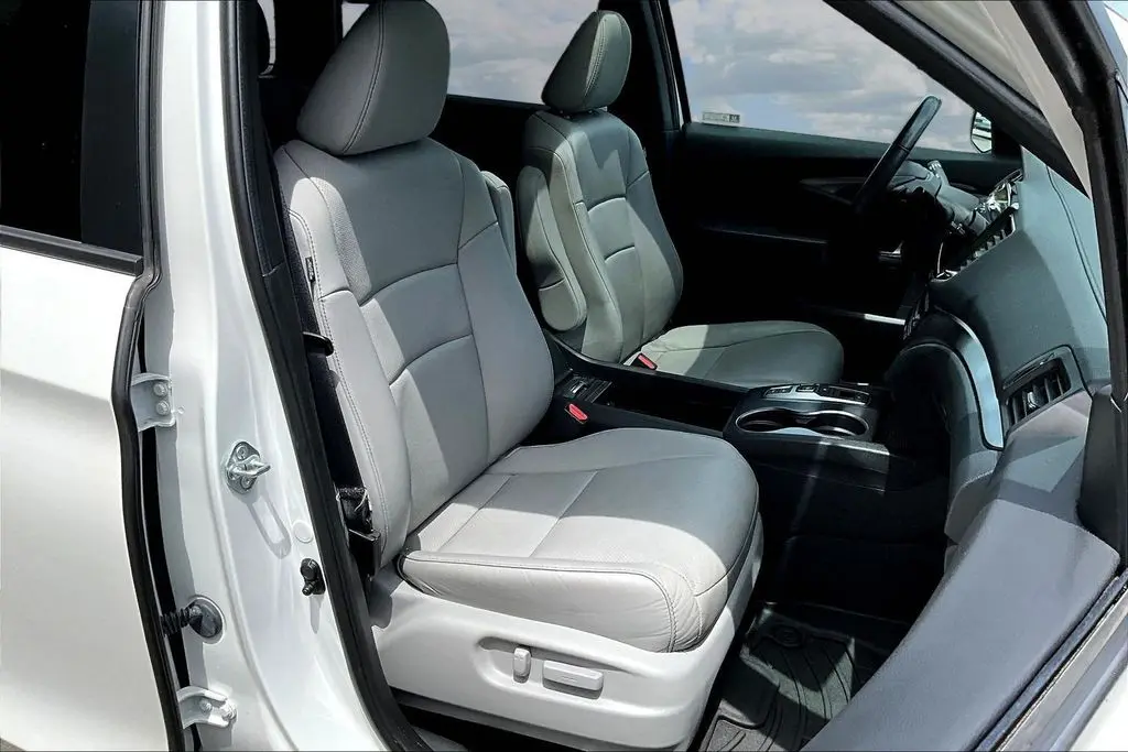 2023 Honda Passport - $30,750