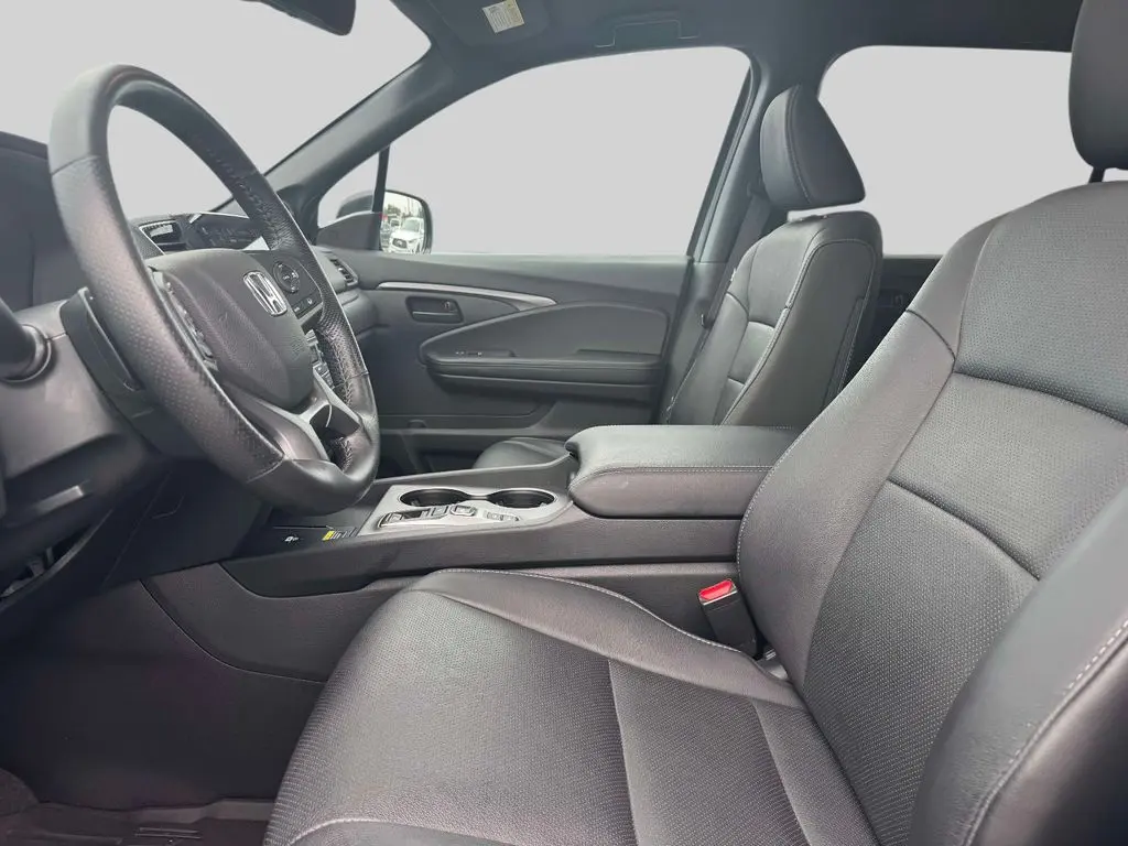 2024 Honda Passport - $33,995