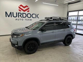 2022 Honda Passport with Sonic Gray Pearl Exterior