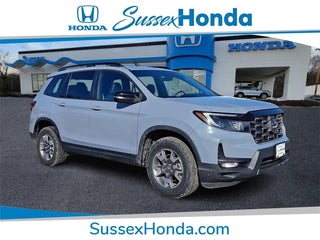 2022 Honda Passport with Sonic Gray Pearl Exterior