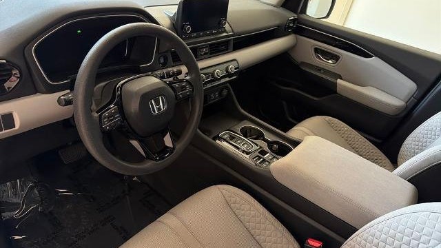 2023 Honda Pilot LX