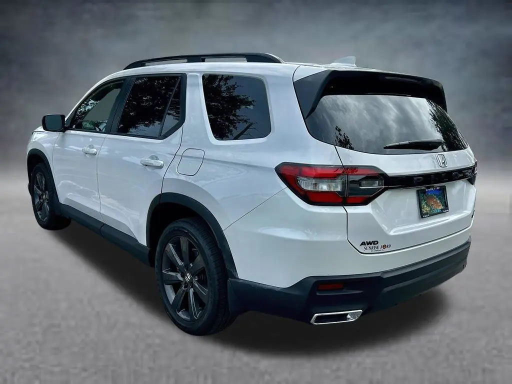 2025 Honda Pilot - $30,597