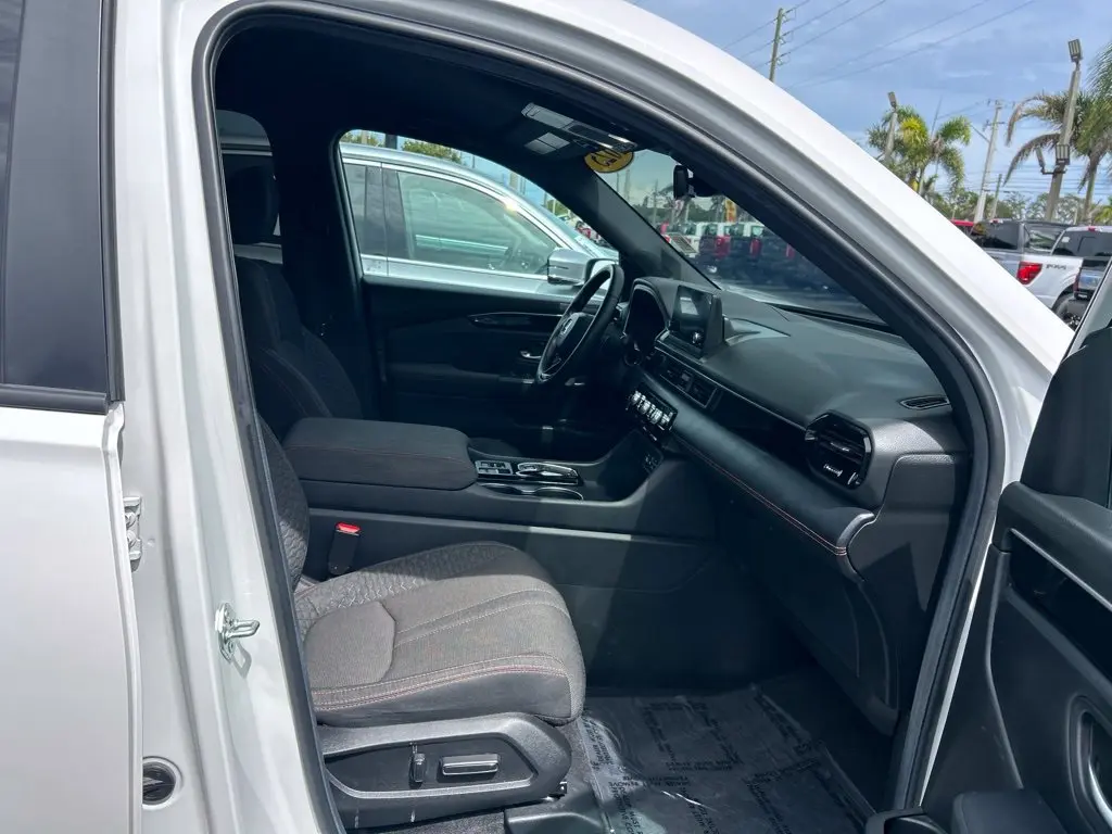 2025 Honda Pilot - $30,597