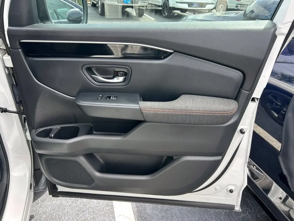 2025 Honda Pilot - $30,597
