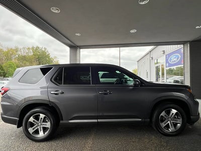 Photo of a 2024 Honda Pilot AWD EX-L 4DR SUV for sale