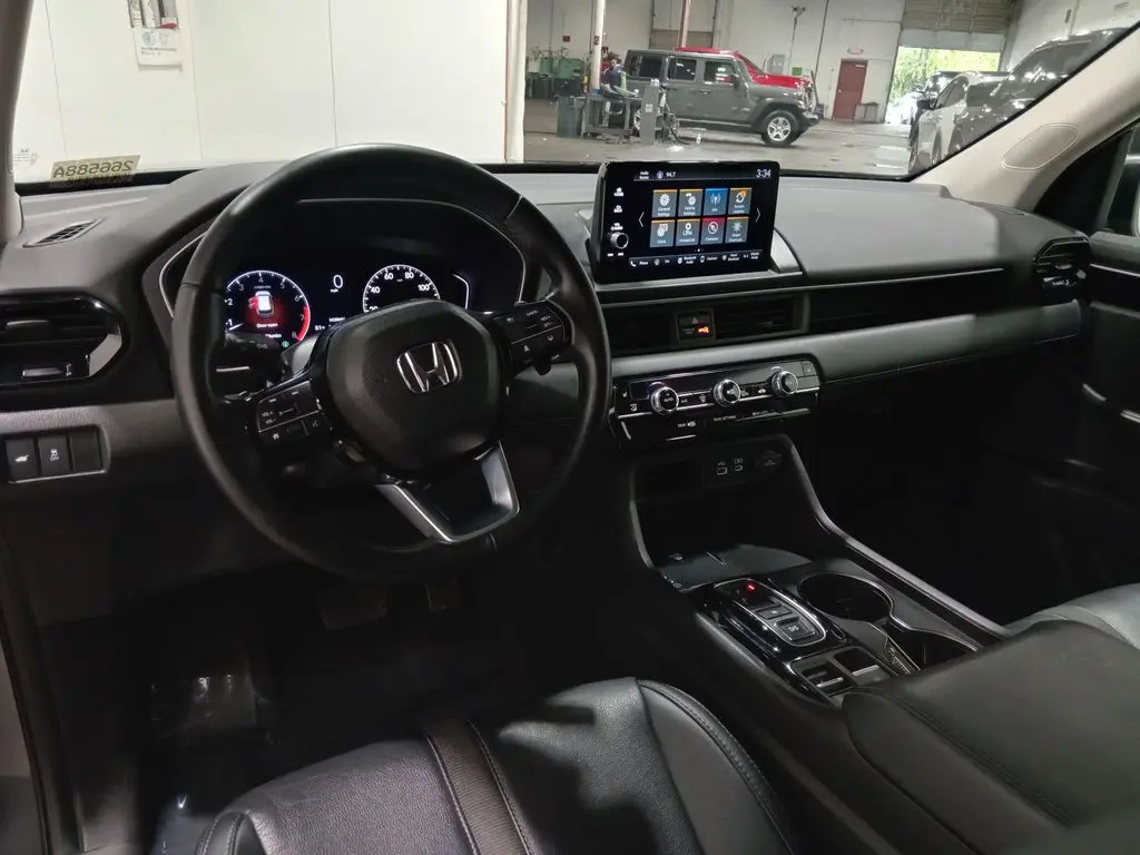 2023 Honda Pilot - $33,997