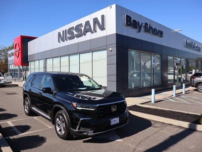 2024 Honda Pilot AWD EX-L 4DR SUV W/REAR Captain's Chairs