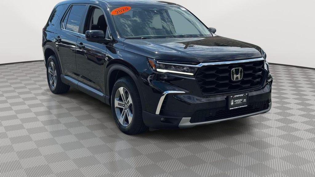 Preowned 2024 Honda Pilot EX-L w/Rear Captain's Chairs for Sale