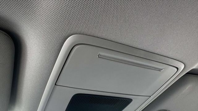 2024 Honda Pilot EX-L w/Rear Captain's Chairs