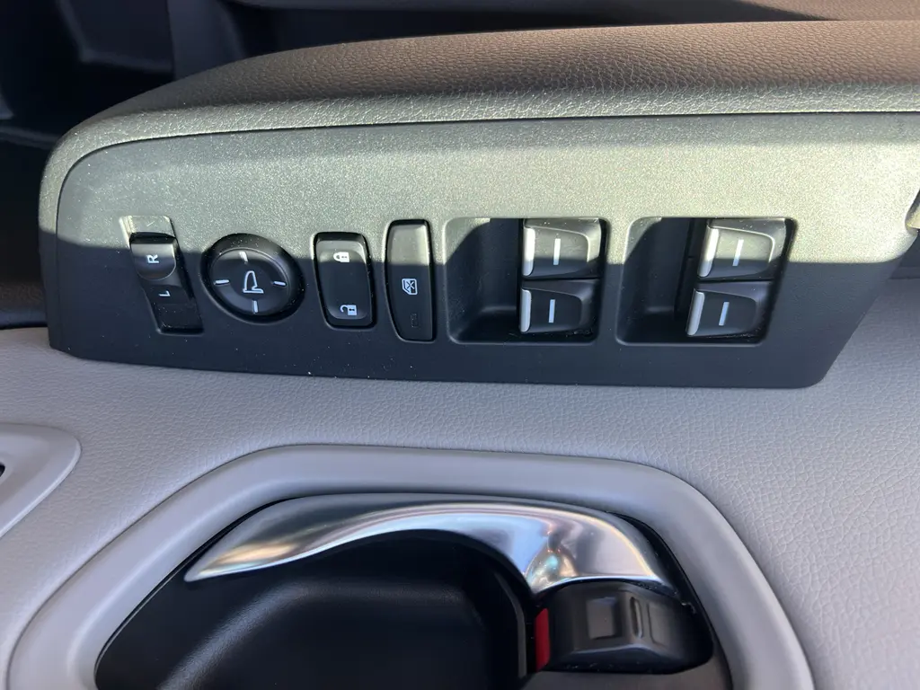 2023 Honda Pilot - $33,980