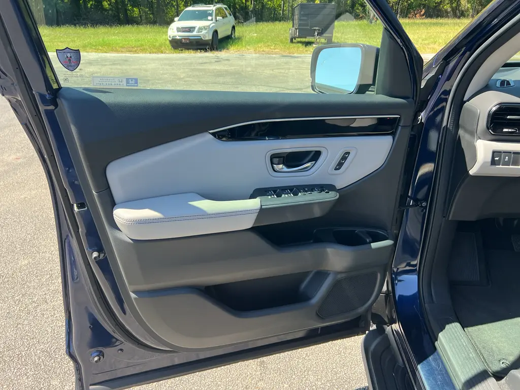2023 Honda Pilot - $33,980