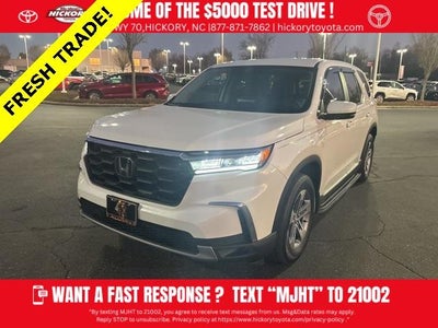 2024 Honda Pilot AWD EX-L 4DR SUV W/REAR Captain's Chairs
