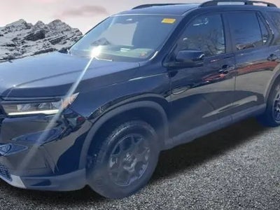Photo of a 2023 Honda Pilot AWD Trailsport 4DR SUV for sale