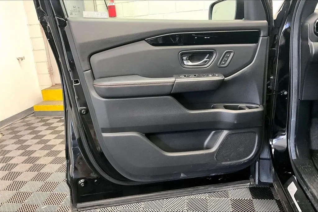 2025 Honda Pilot - $42,988