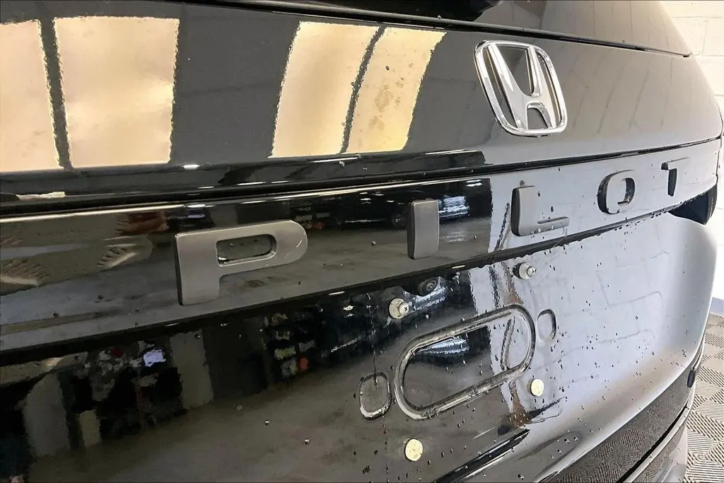 2025 Honda Pilot - $42,988