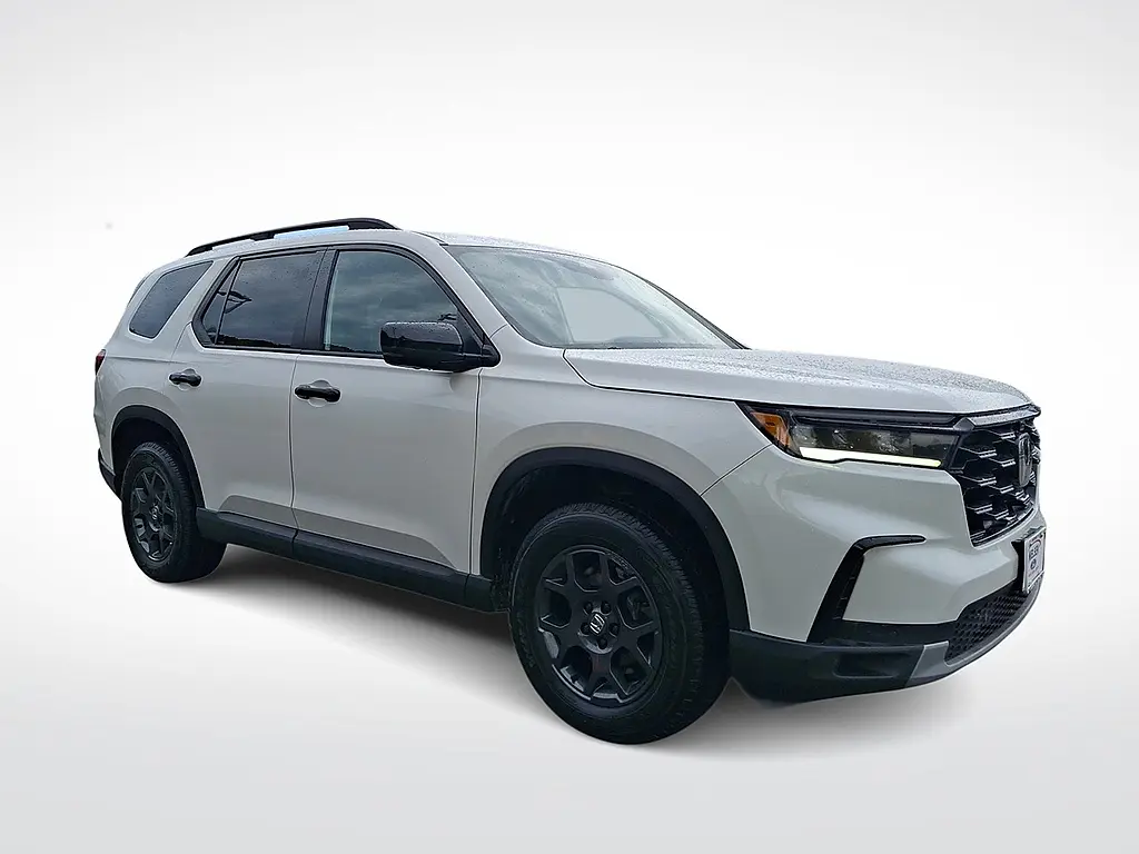 2025 Honda Pilot - $37,995