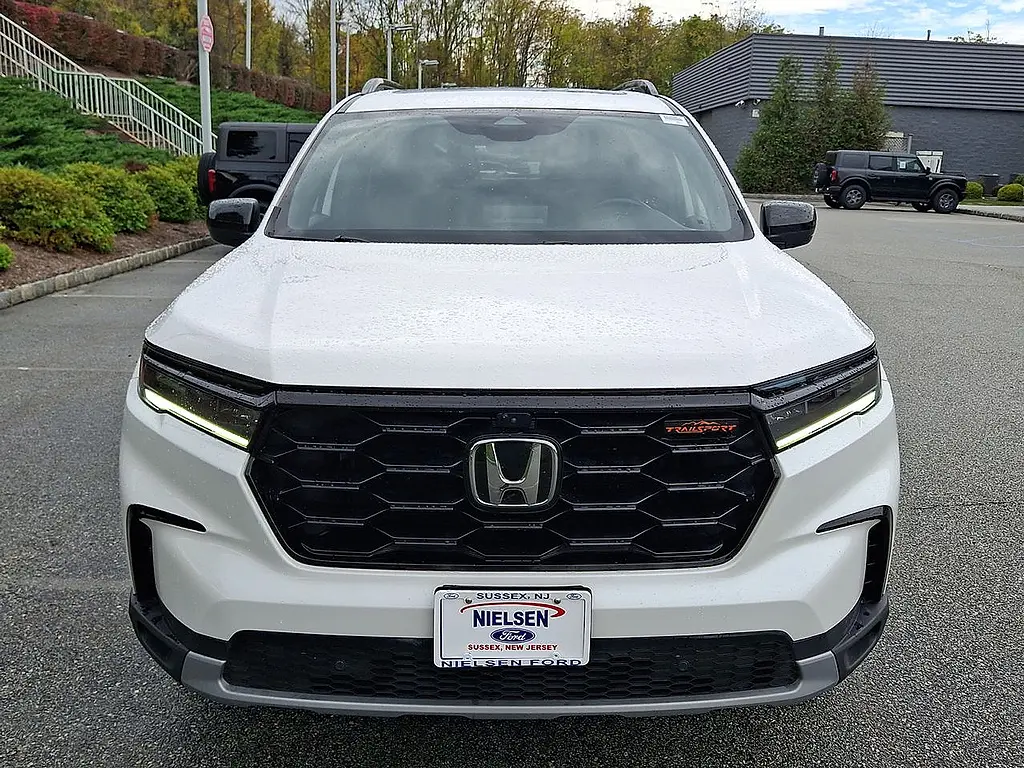 2025 Honda Pilot - $37,995