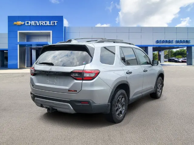2025 Honda Pilot - $41,999