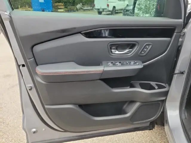 2025 Honda Pilot - $41,999