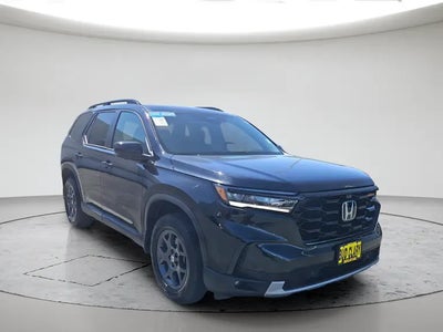 2025 Honda Pilot AWD Trailsport 4DR SUV