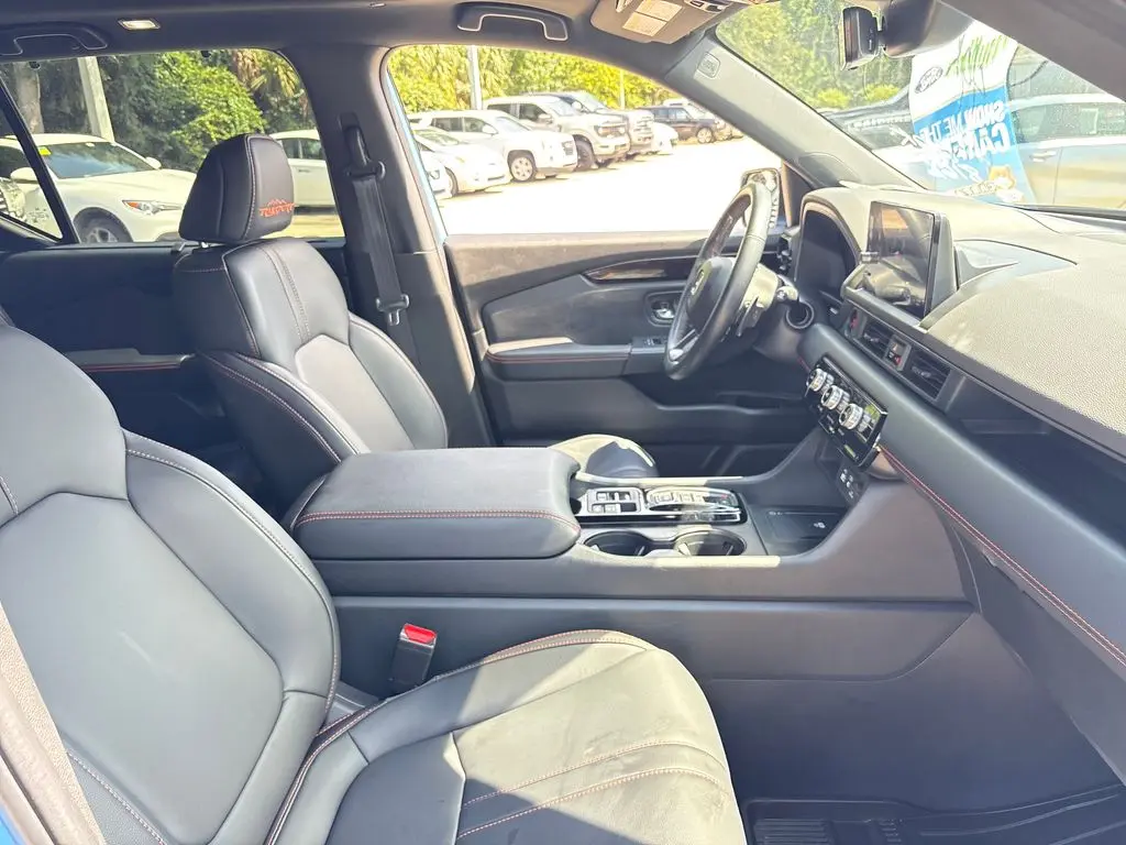 2023 Honda Pilot - $37,000