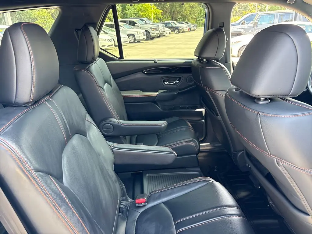 2023 Honda Pilot - $37,000