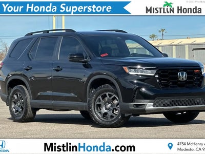 Photo of a 2025 Honda Pilot AWD Trailsport 4DR SUV for sale